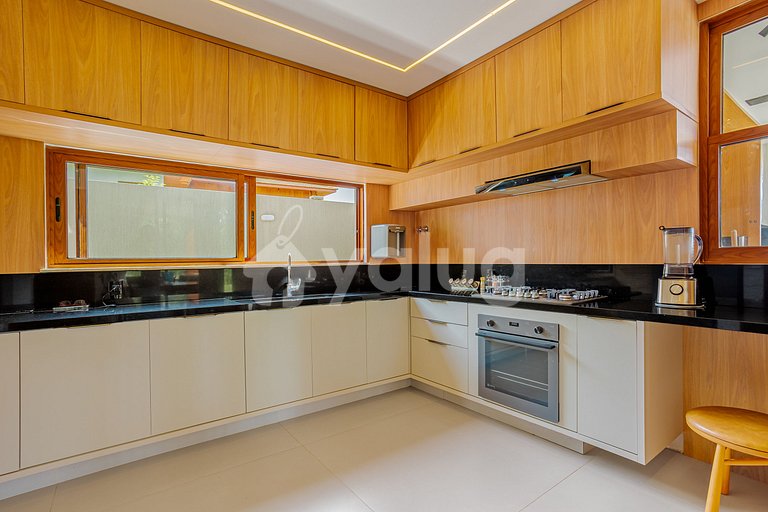 Luxury house with 5 suites - Praia Bella