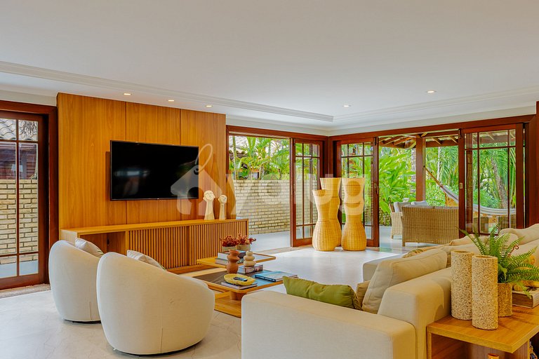 Excelente Casa a 200m da praia com 6/4 - Praia do Forte