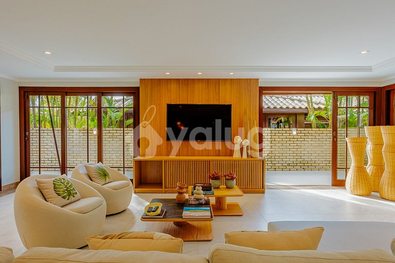 Excellent 6 bedroom house 200m from the beach-Praia do Forte