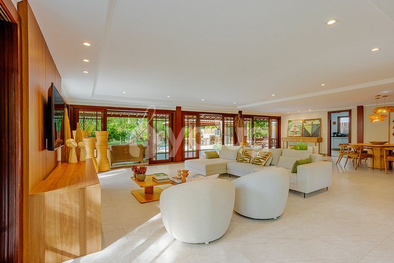 Excellent 6 bedroom house 200m from the beach-Praia do Forte