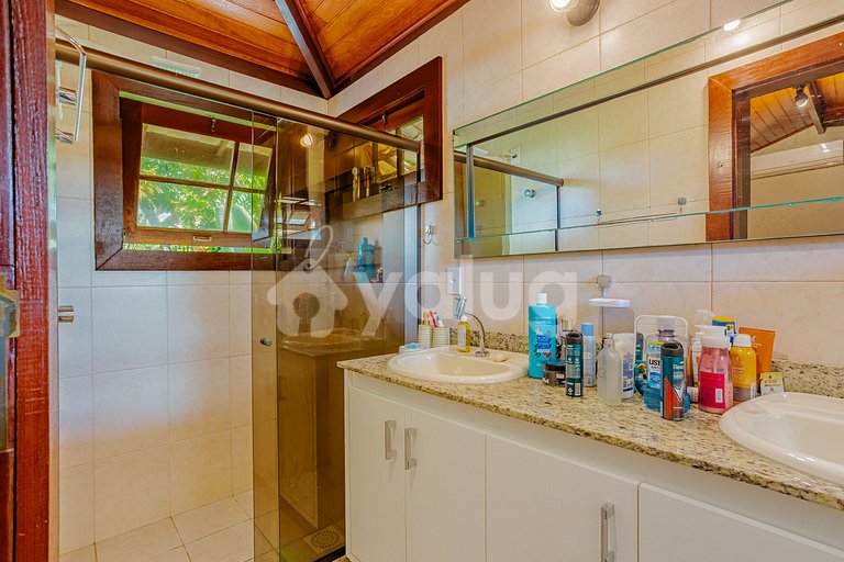 Excelente casa de 6 dormitorios - Praia do Forte