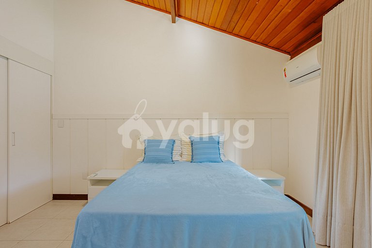 Excelente Casa a 200m da praia com 6/4 - Praia do Forte