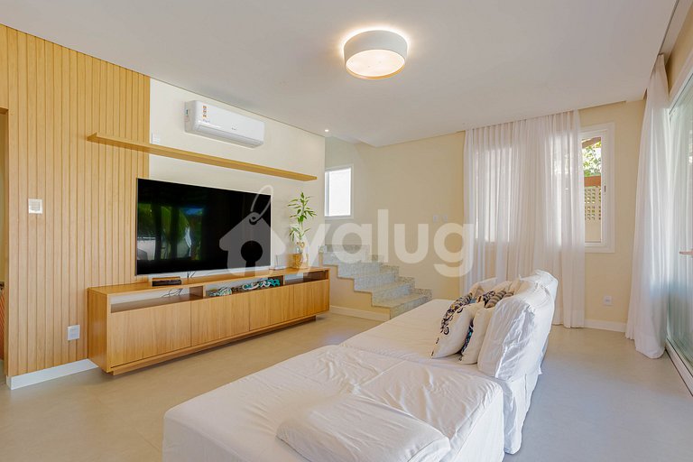 Beautiful House with Pool, 7 Bedrooms - Guarajuba