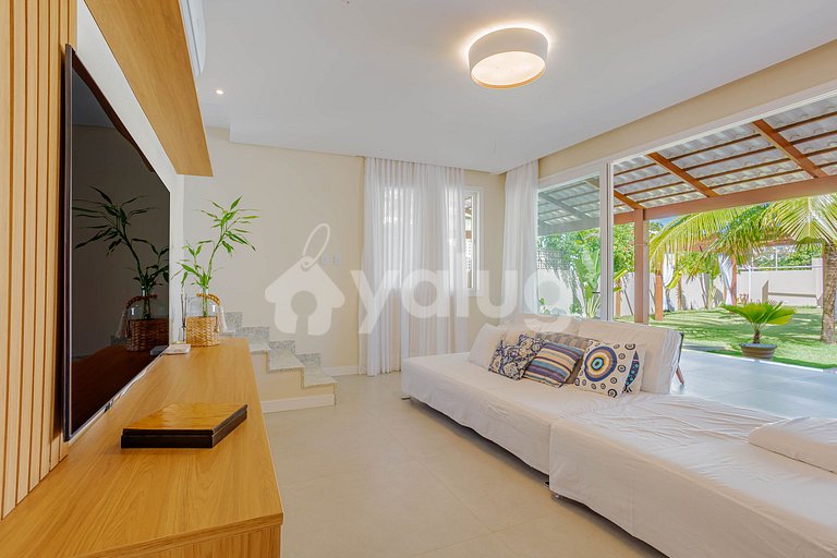 Beautiful House with Pool, 7 Bedrooms - Guarajuba