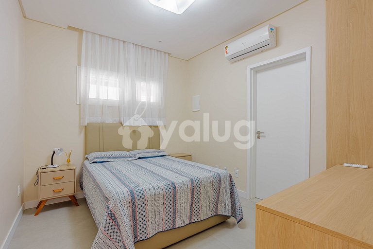 Beautiful House with Pool, 7 Bedrooms - Guarajuba