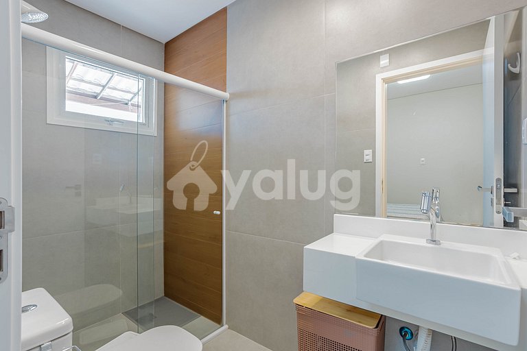 Hermosa casa con piscina, 7 habitaciones - Guarajuba