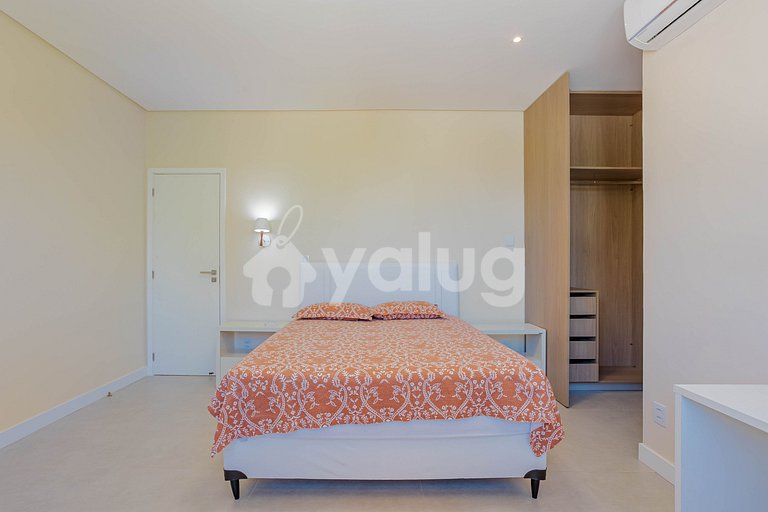 Hermosa casa con piscina, 7 habitaciones - Guarajuba