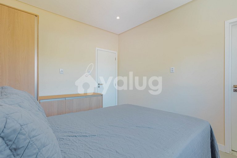 Beautiful House with Pool, 7 Bedrooms - Guarajuba