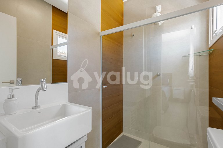 Hermosa casa con piscina, 7 habitaciones - Guarajuba