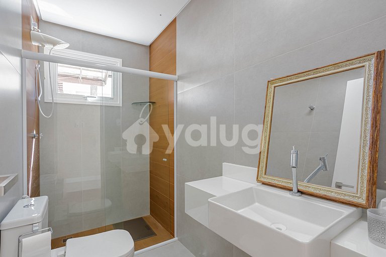 Beautiful House with Pool, 7 Bedrooms - Guarajuba