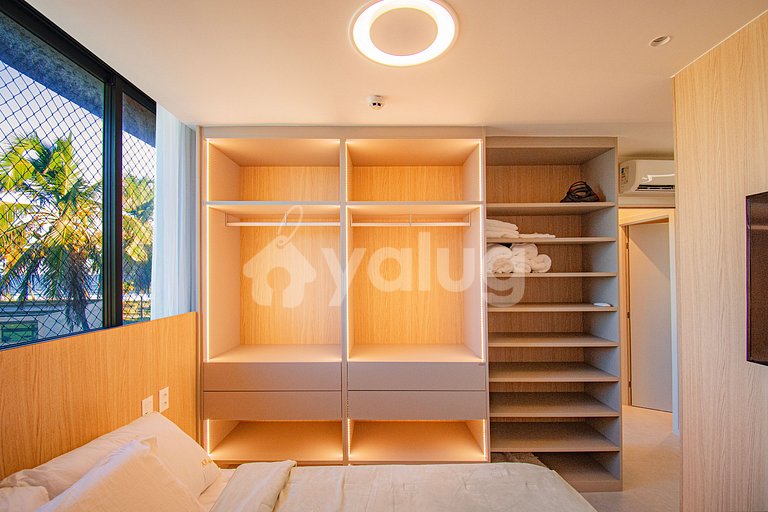 Beachfront Apartment with Ocean View - Guarajuba