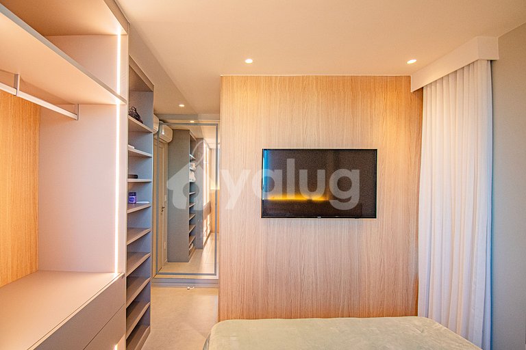 Beachfront Apartment with Ocean View - Guarajuba