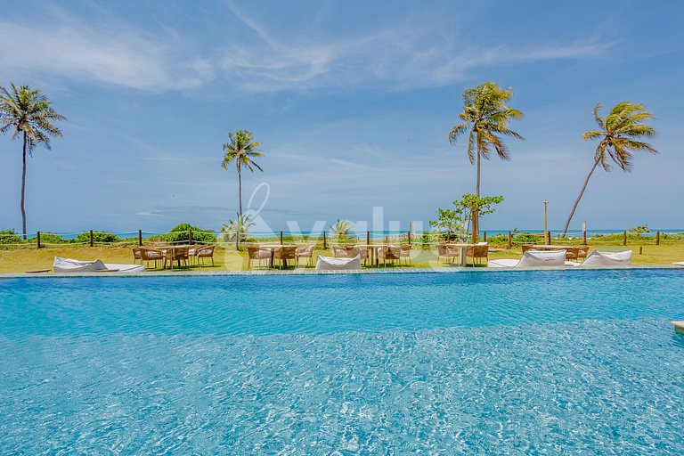 Beachfront Apartment with Ocean View - Guarajuba