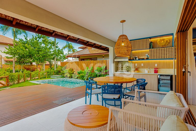 Beachfront Bungalow with 4 Suites - Itacimirim