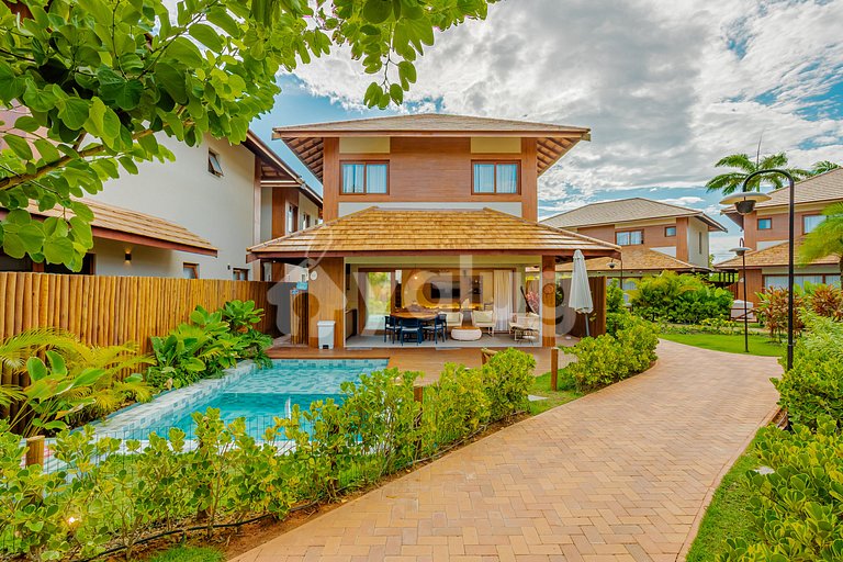 Beachfront Bungalow with 4 Suites - Itacimirim