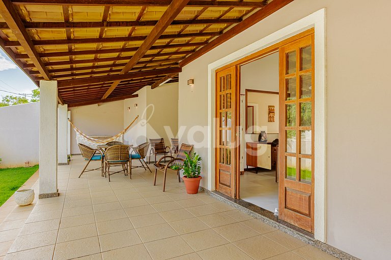 Excellent house equipped 3 suites 5 bedrooms swimming pool.