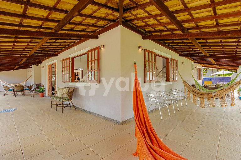 Excellent house equipped 3 suites 5 bedrooms swimming pool.
