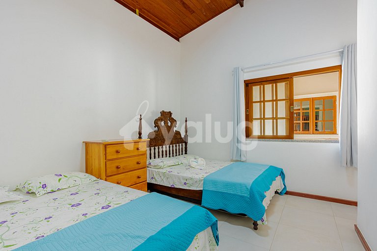 Excelente casa equipada con 3 suites 5 habitaciones piscina