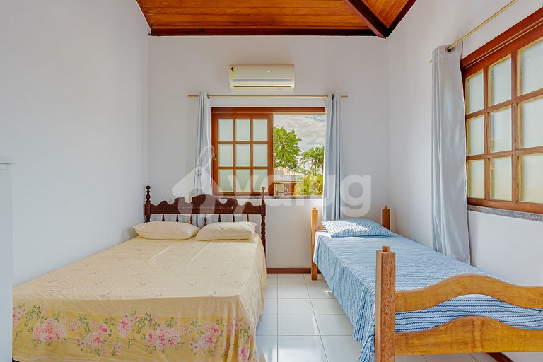 Excellent house equipped 3 suites 5 bedrooms swimming pool.