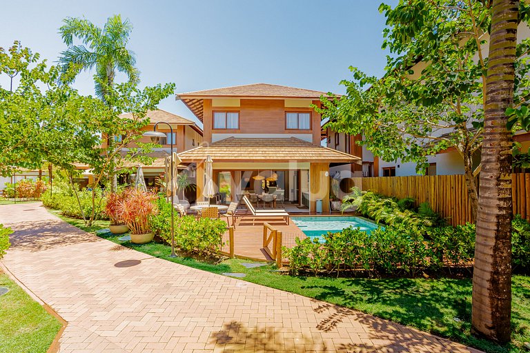 IT131 Bungalow with 4 suite, Marluá Condominium - Itacimirim