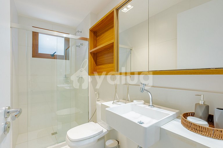 IT131 Bungalow with 4 suite, Marluá Condominium - Itacimirim