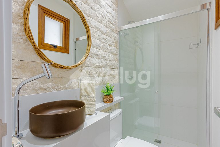 IT131 Bungalow with 4 suite, Marluá Condominium - Itacimirim