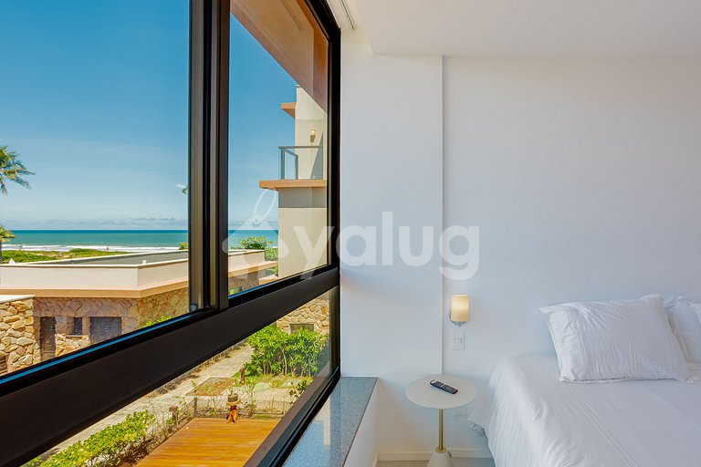 GB144 Beautiful apt with 3 suites beachfront condo.