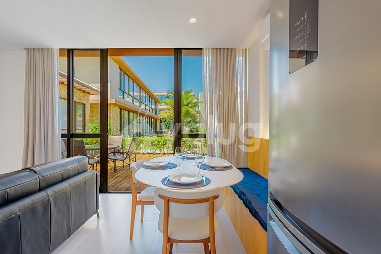 GB144 Beautiful apt with 3 suites beachfront condo.