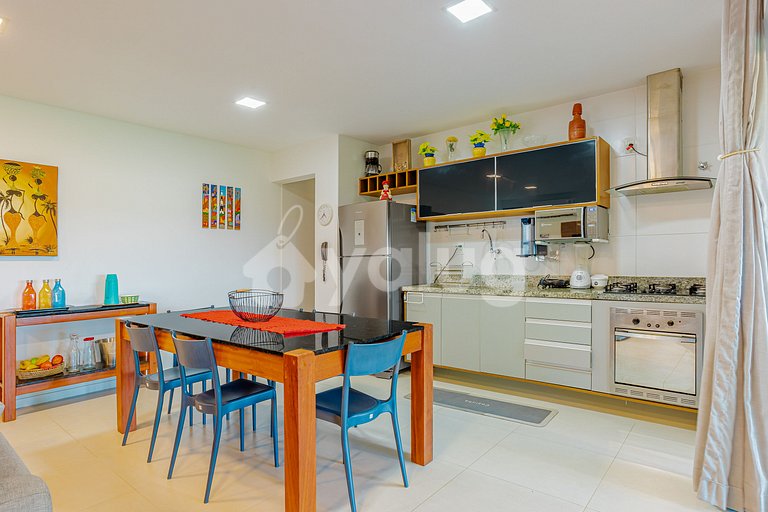 IM12 Apto de 3 habitaciones en cond. frente a la playa