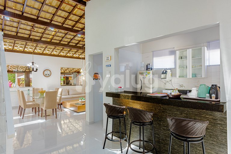 Casa de 6 habitaciones, a 100 m de la playa de Guarajuba.