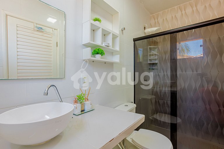 Beautiful house with 6 bedrooms, 100m from Guarajuba beach.