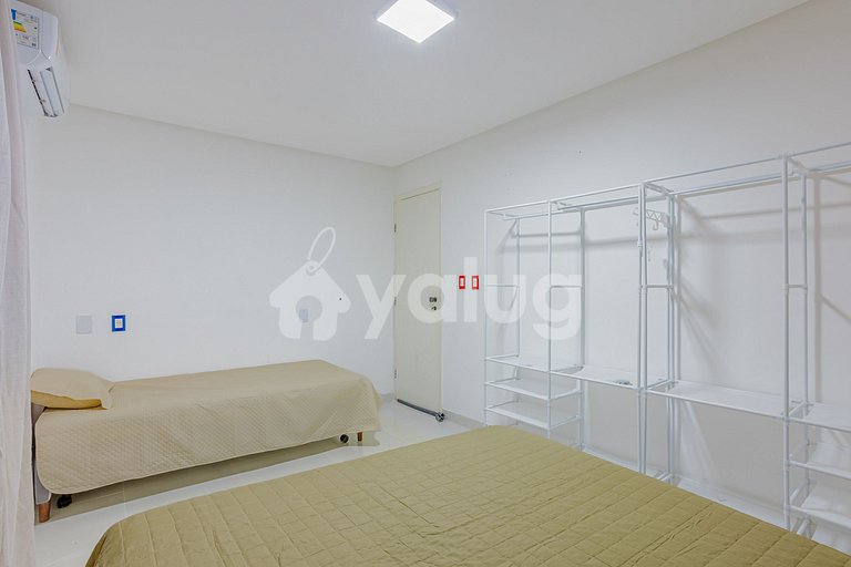 Casa de 6 habitaciones, a 100 m de la playa de Guarajuba.