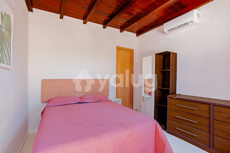 Beautiful house with 6 bedrooms, 100m from Guarajuba beach.