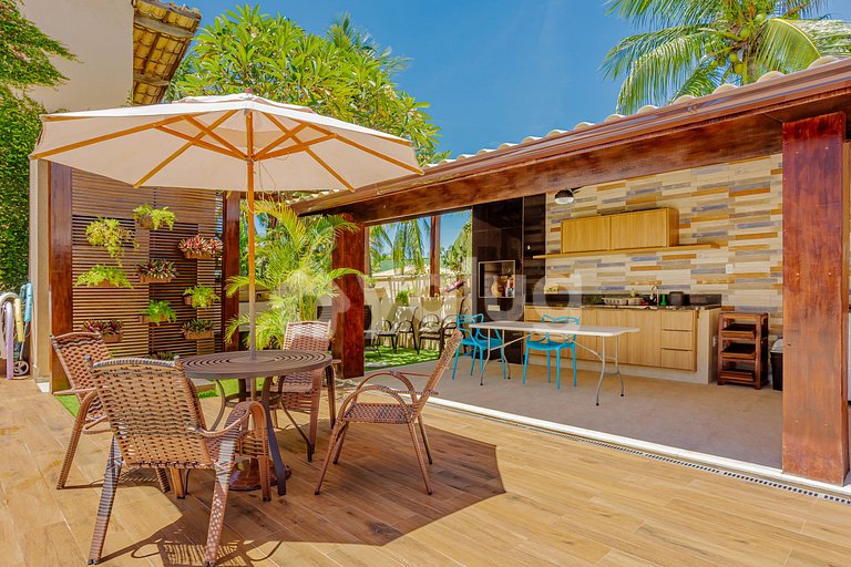 Casa de 6 habitaciones, a 100 m de la playa de Guarajuba.