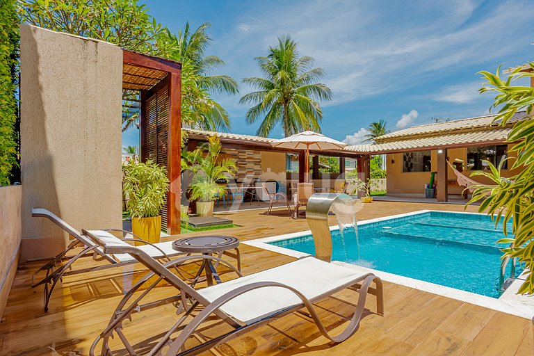 Beautiful house with 6 bedrooms, 100m from Guarajuba beach.