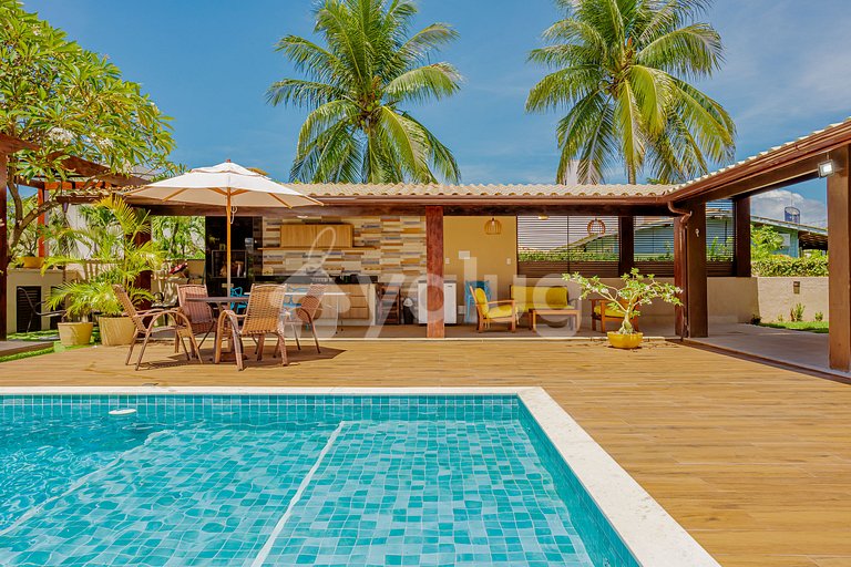 Casa de 6 habitaciones, a 100 m de la playa de Guarajuba.