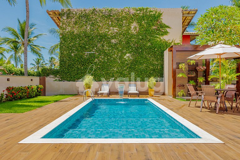 Linda Casa com 6/4, 100m da praia de Guarajuba