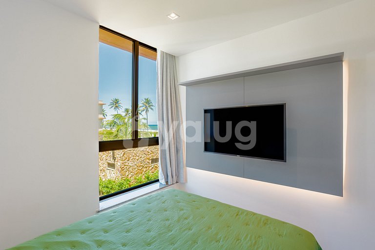 GB144 Beautiful apt with 3 suites beachfront condo.