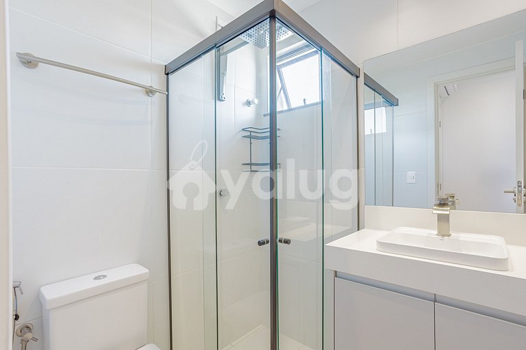 GB144 Beautiful apt with 3 suites beachfront condo.