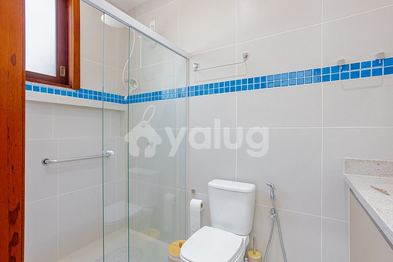 PF145 Beautiful House with Pool 5 Suites 500m from the Beach