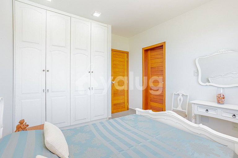 PF145 Beautiful House with Pool 5 Suites 500m from the Beach