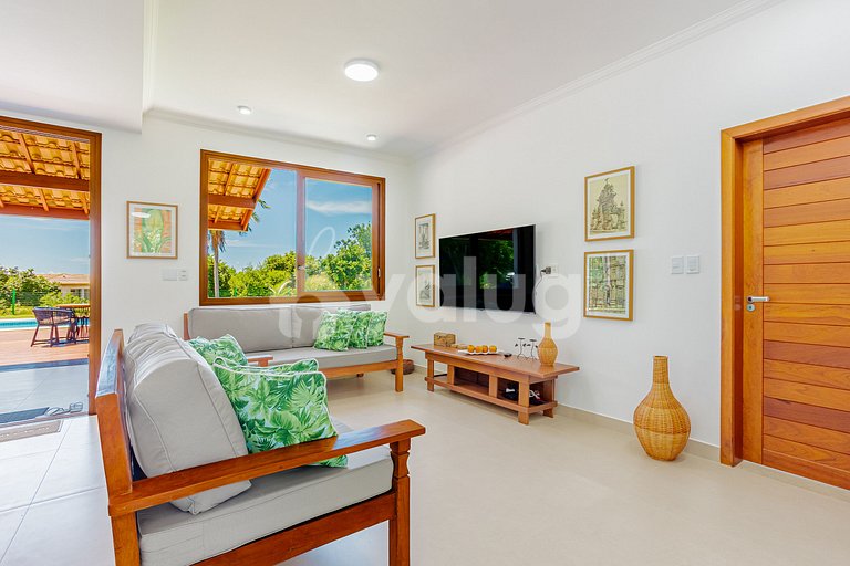 PF145 Beautiful House with Pool 5 Suites 500m from the Beach