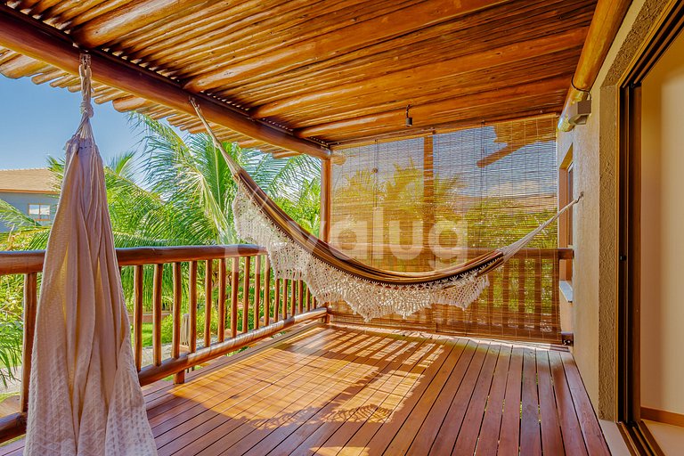 Lindo Apartamento 3 Suítes Condomínio pé na areia