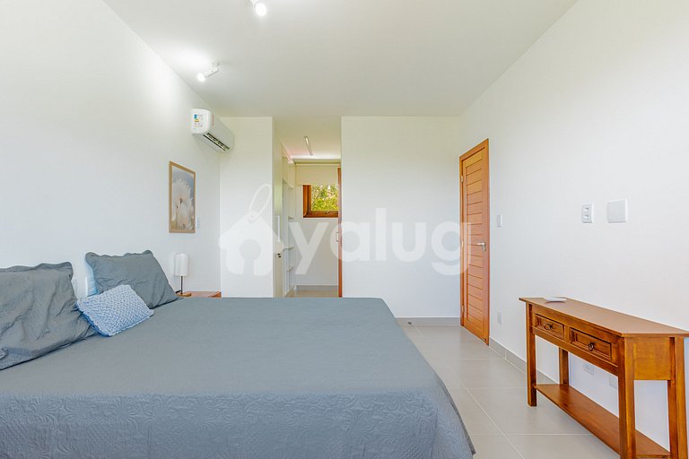 PF145 Beautiful House with Pool 5 Suites 500m from the Beach