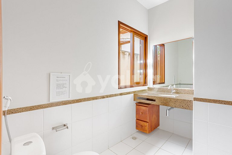 Casa frente al mar con piscina y 5 habitaciones.