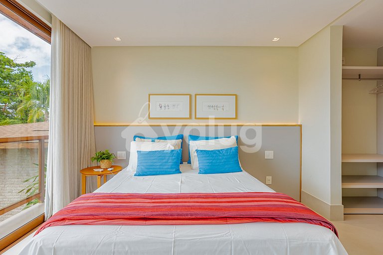 Beautiful House with 6 Suites 200m from Beach Praia do Forte