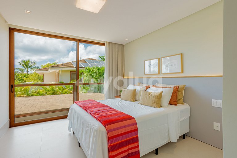 Beautiful House with 6 Suites 200m from Beach Praia do Forte