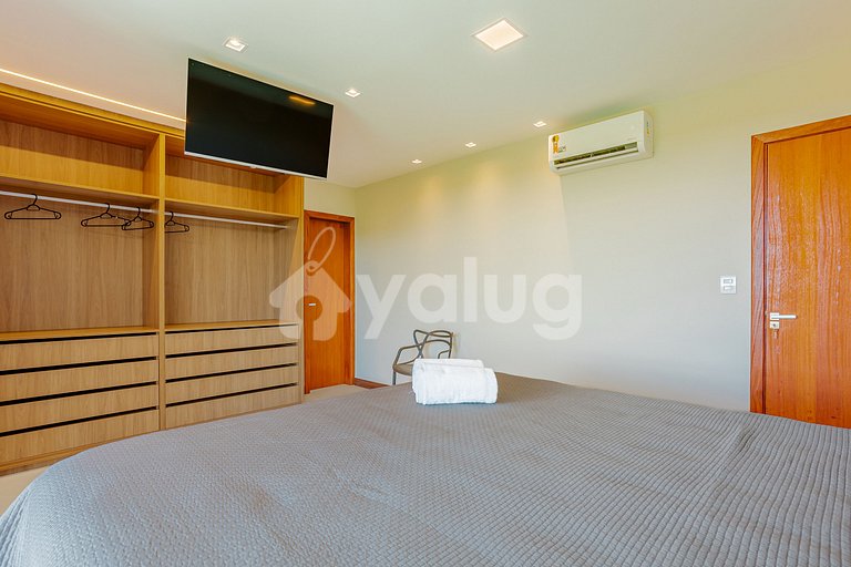 Beautiful House with Pool and 7 Suites - Praia do Forte