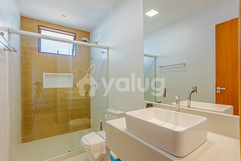 Beautiful House with Pool and 7 Suites - Praia do Forte