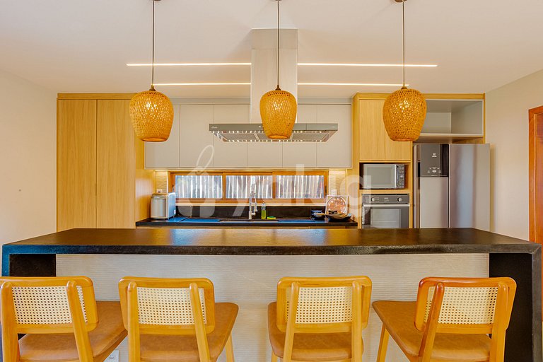 Maravilhosa Casa com piscina e 7 suítes - Praia do Forte